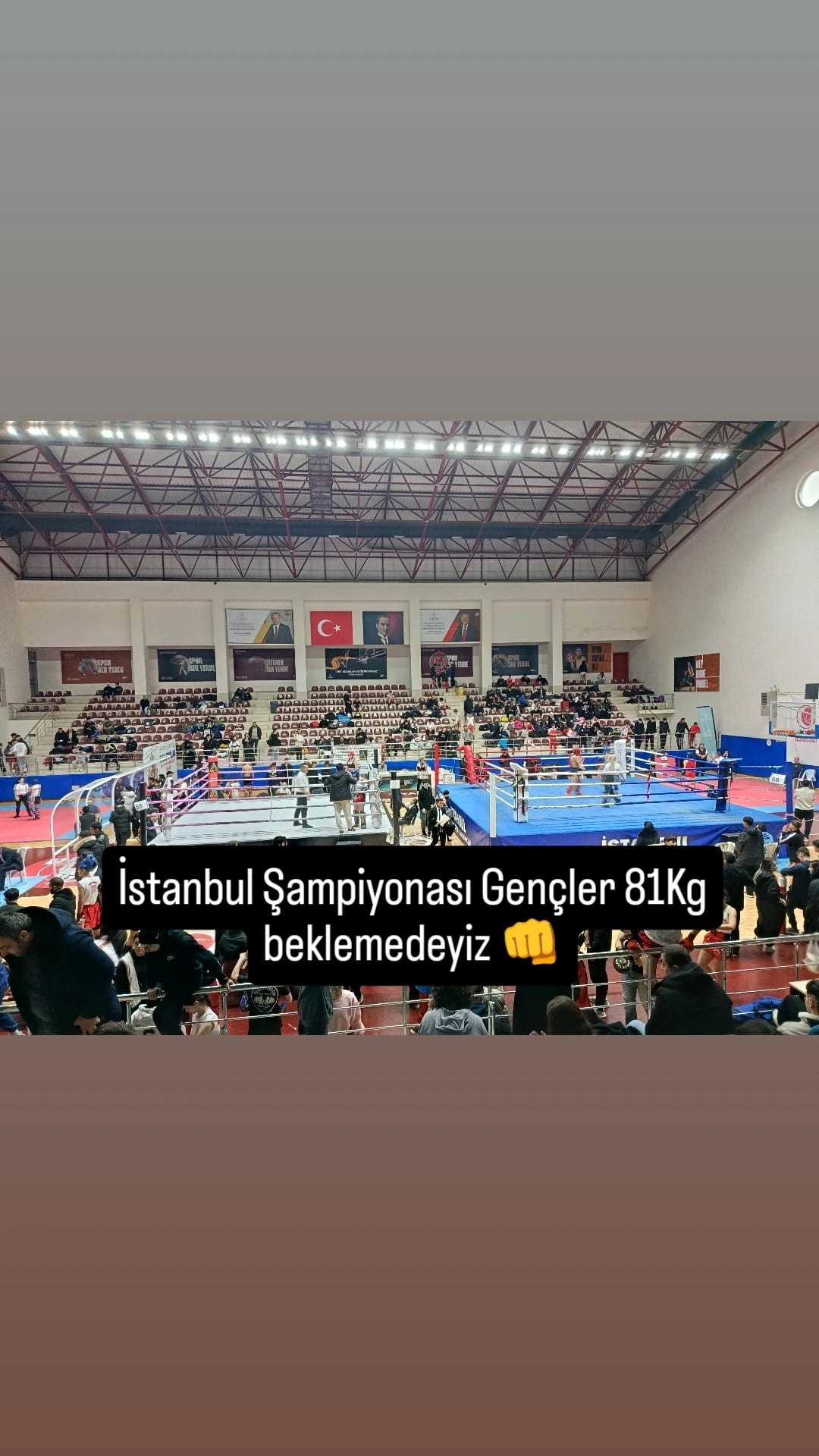 İstanbul Şampiyonası müsabaka salonundan bir kare